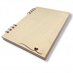 Dřevěný zápisník, Láska