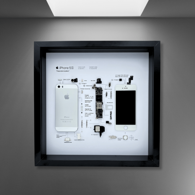 Obraz, Apple iPhone 5S bílý - Barva rámečku: Černá