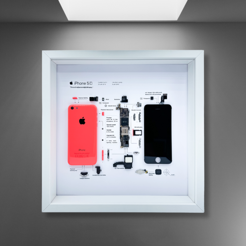 Obraz, Apple iPhone 5C růžový - Barva rámečku: Černá