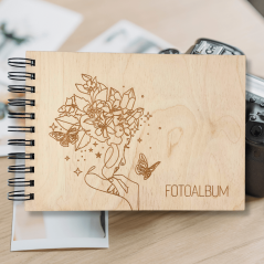 Dřevěné fotoalbum, Smyslnost